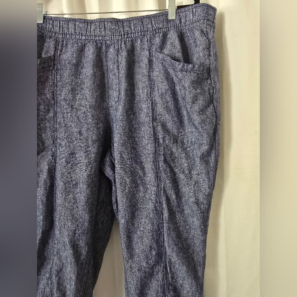 Old Navy High-Rise Straight Taper Pants Size 2X - Picture 2 of 4